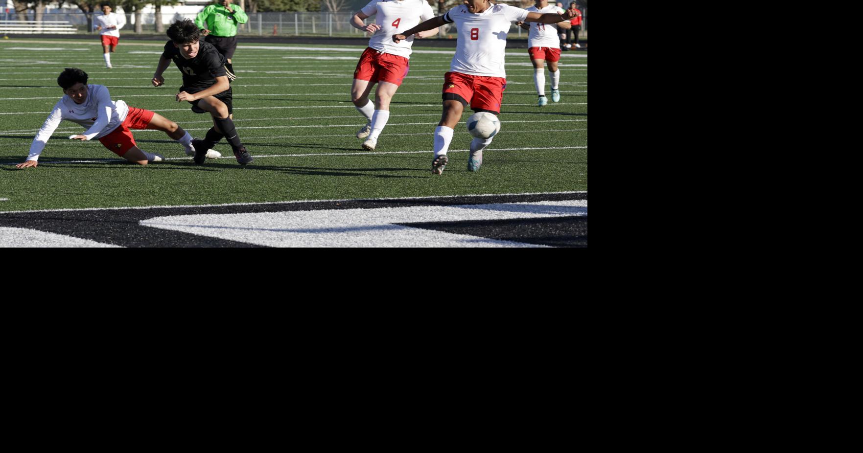 Crete scores in final minutes to beat Northwest