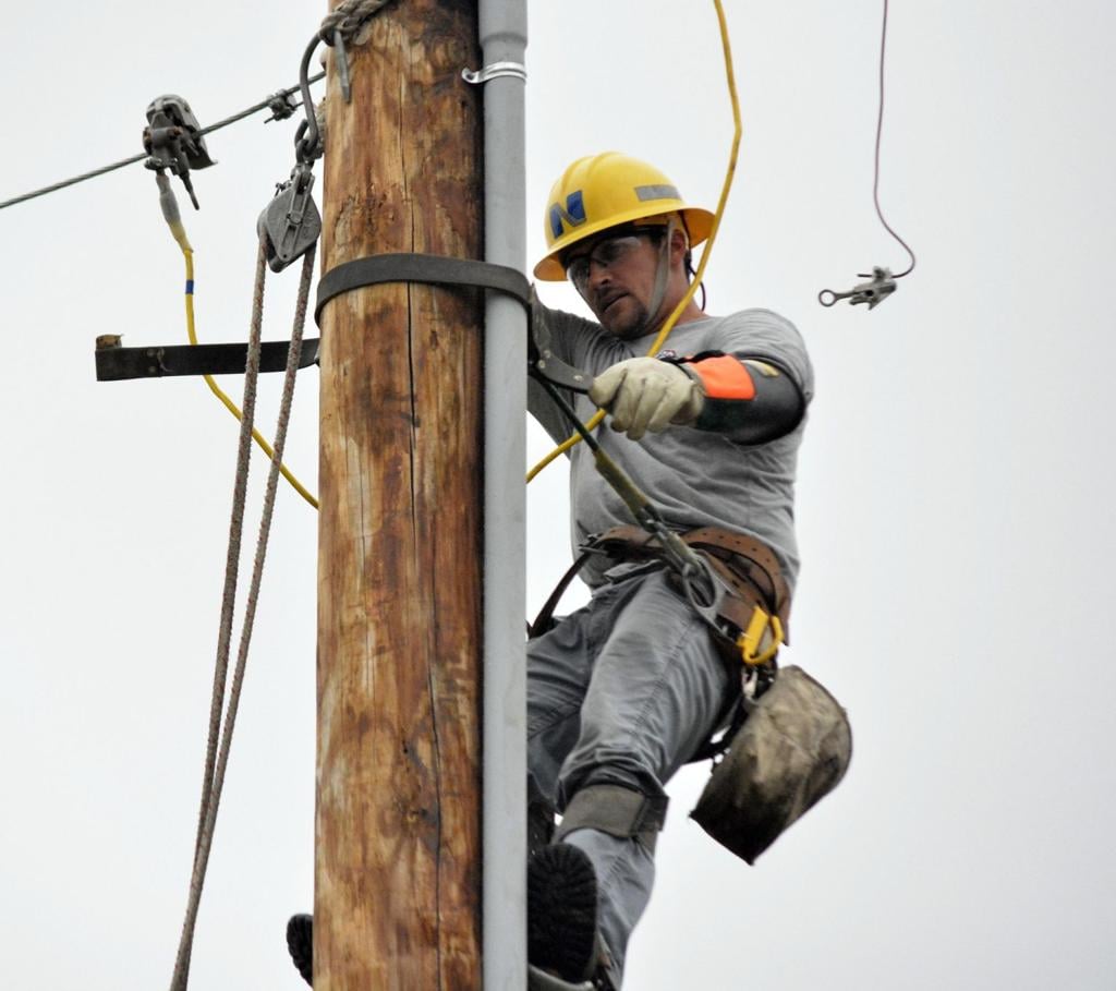 Powerline Workers Used To Inclement Weather Local News