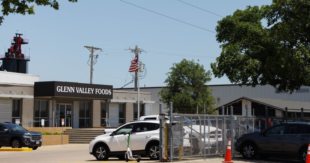 Impact of immigration raid still ripples through South Omaha, Glenn Valley