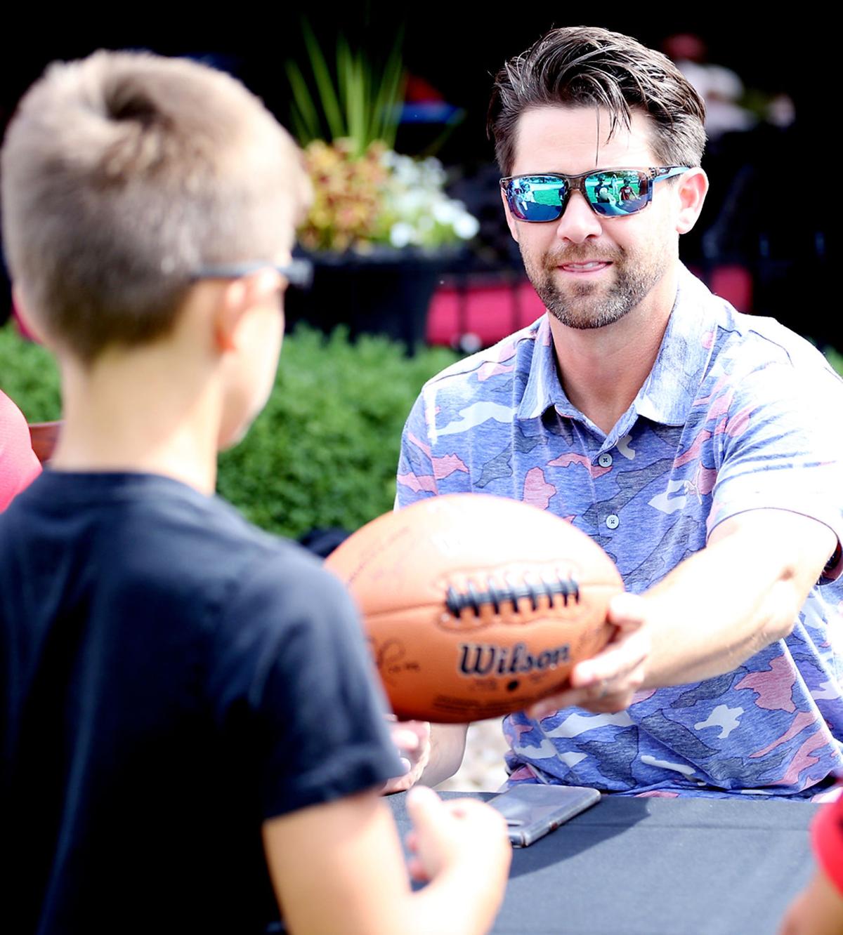 Nebraska's three Heisman Trophy winners entertain at Grand Island event Huskers HQ