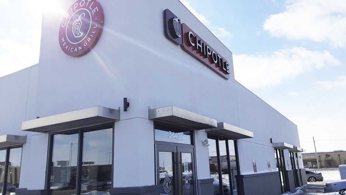 Chipotle Mexican Grill opens in Grand Island