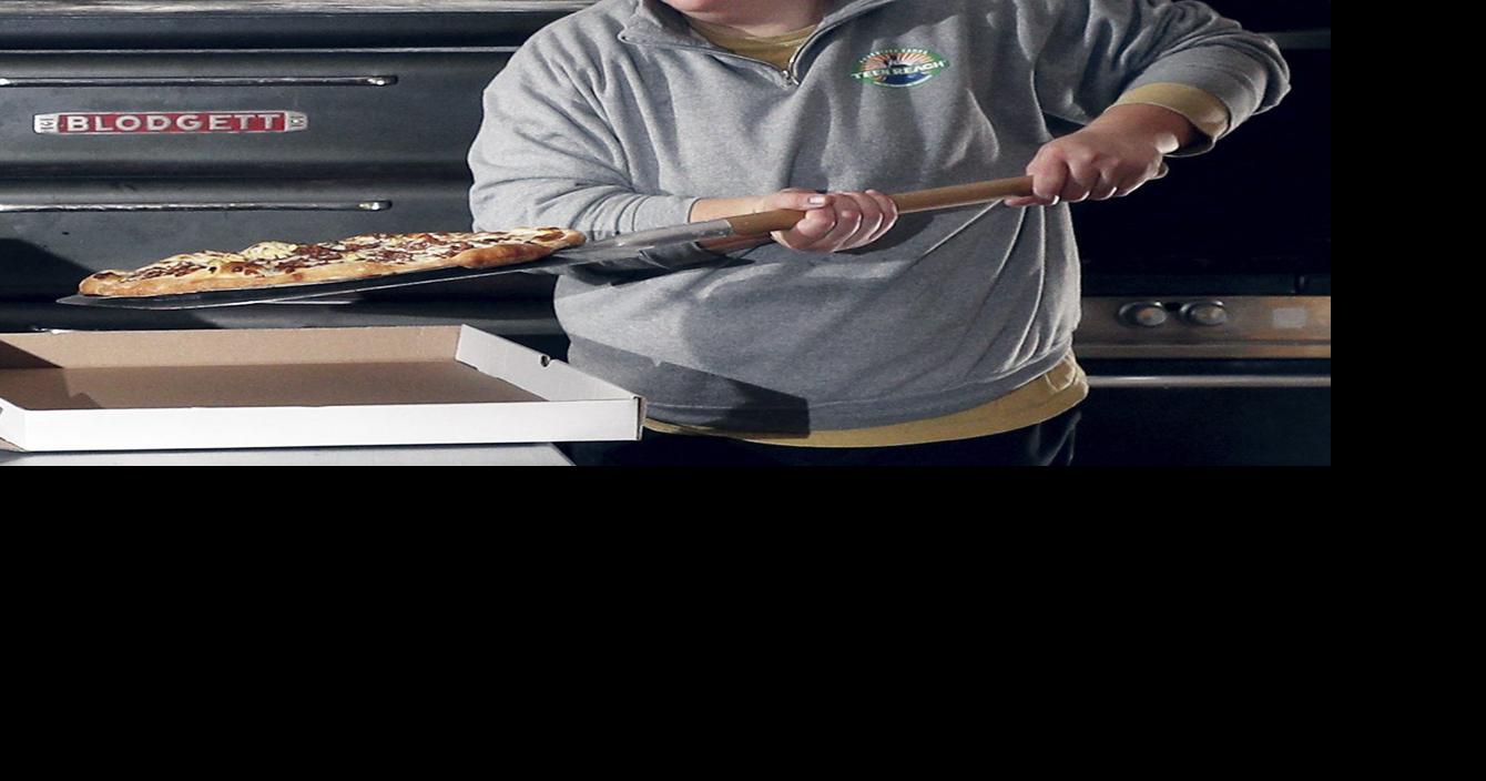 Doniphan bakery cooking up customers’ delights