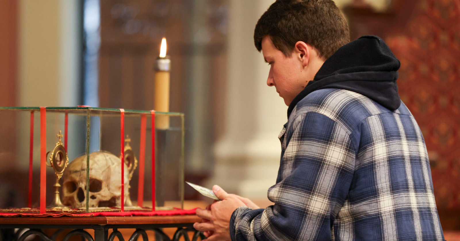 Saint's centuries-old skull makes its way to Creighton - Vimarsana News