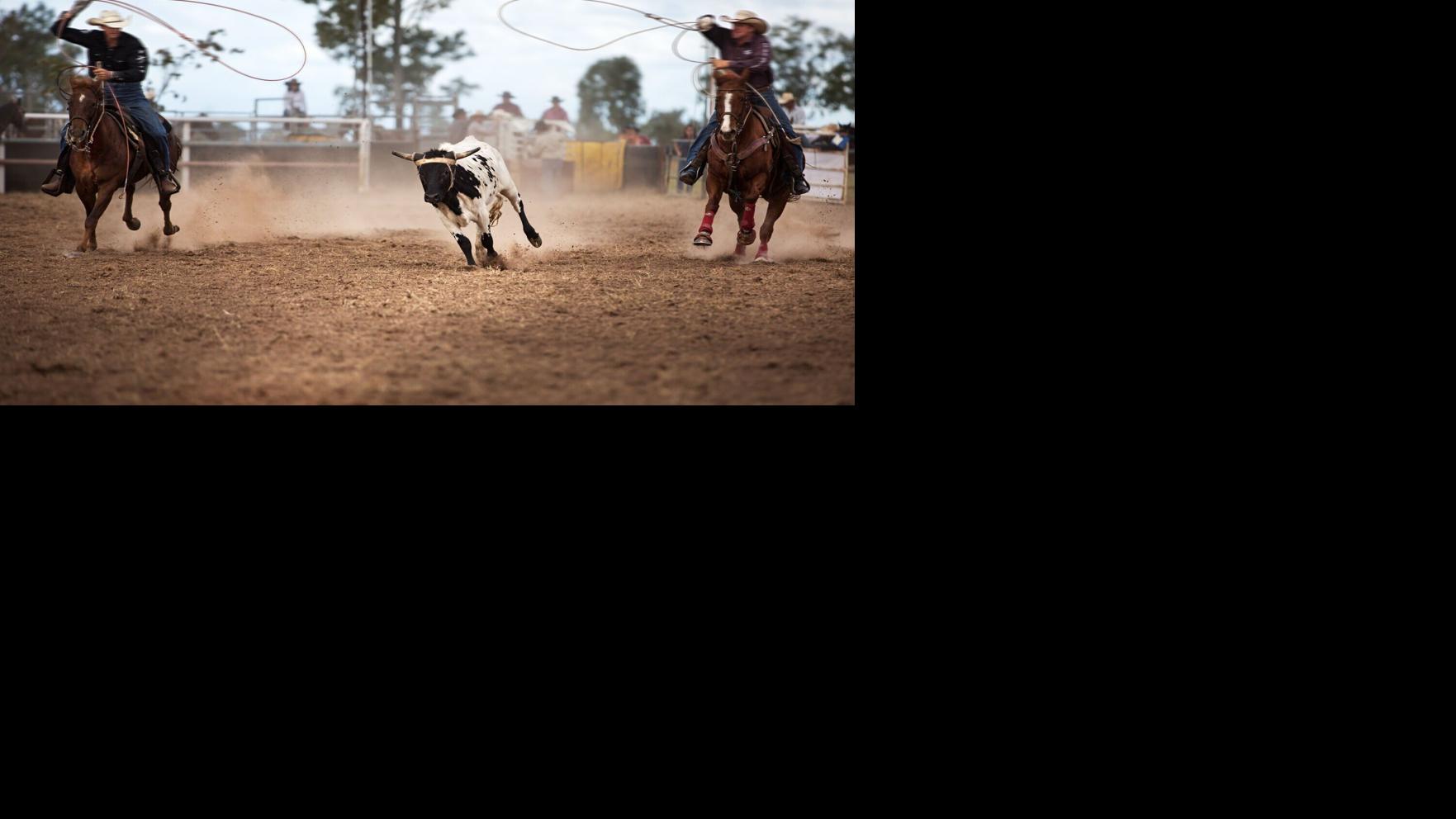 Hastings pro rodeo raises funds for cancer center