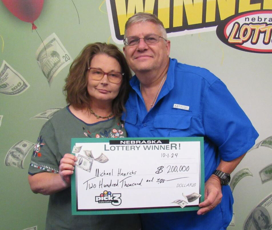 Springfield man wins 200K Nebraska Lottery jackpot for his birthday