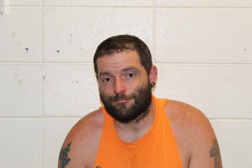 St. Paul man arrested after allegedly stealing gun, threatening man at