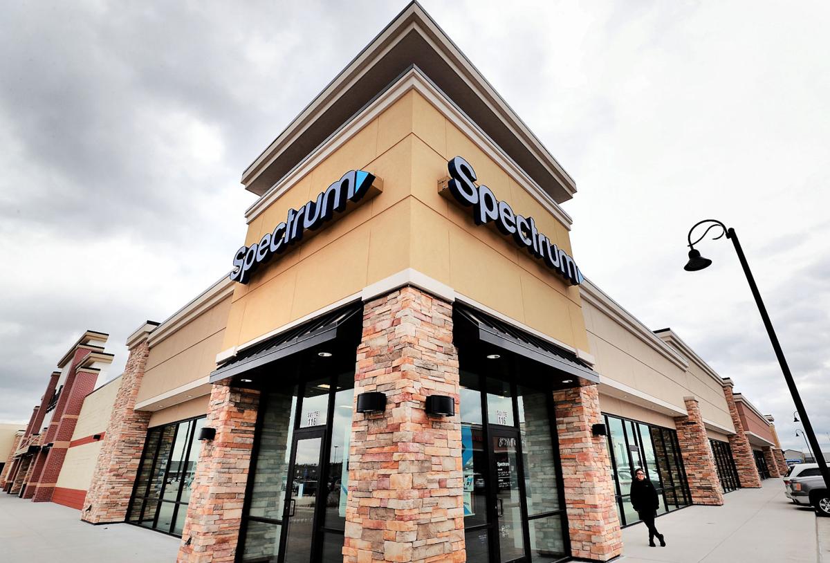 spectrum-mobile-opens-its-first-retail-store-in-nebraska-latest-news