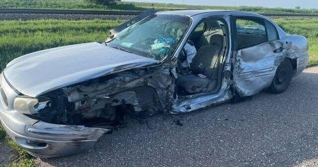 Driver injured in 2-vehicle collision in Merrick County