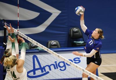 #6 Lopers Rebound with 4-Set Win in Wichita