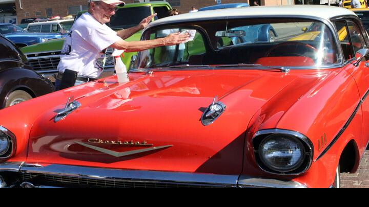 View NOW: Parade of basic autos travels by location for Tour Nebraska | Grand Island Regional News