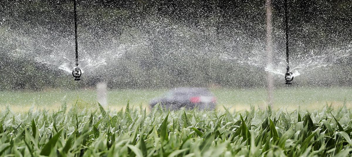 080520_AgPivotWater004_bjs.JPG