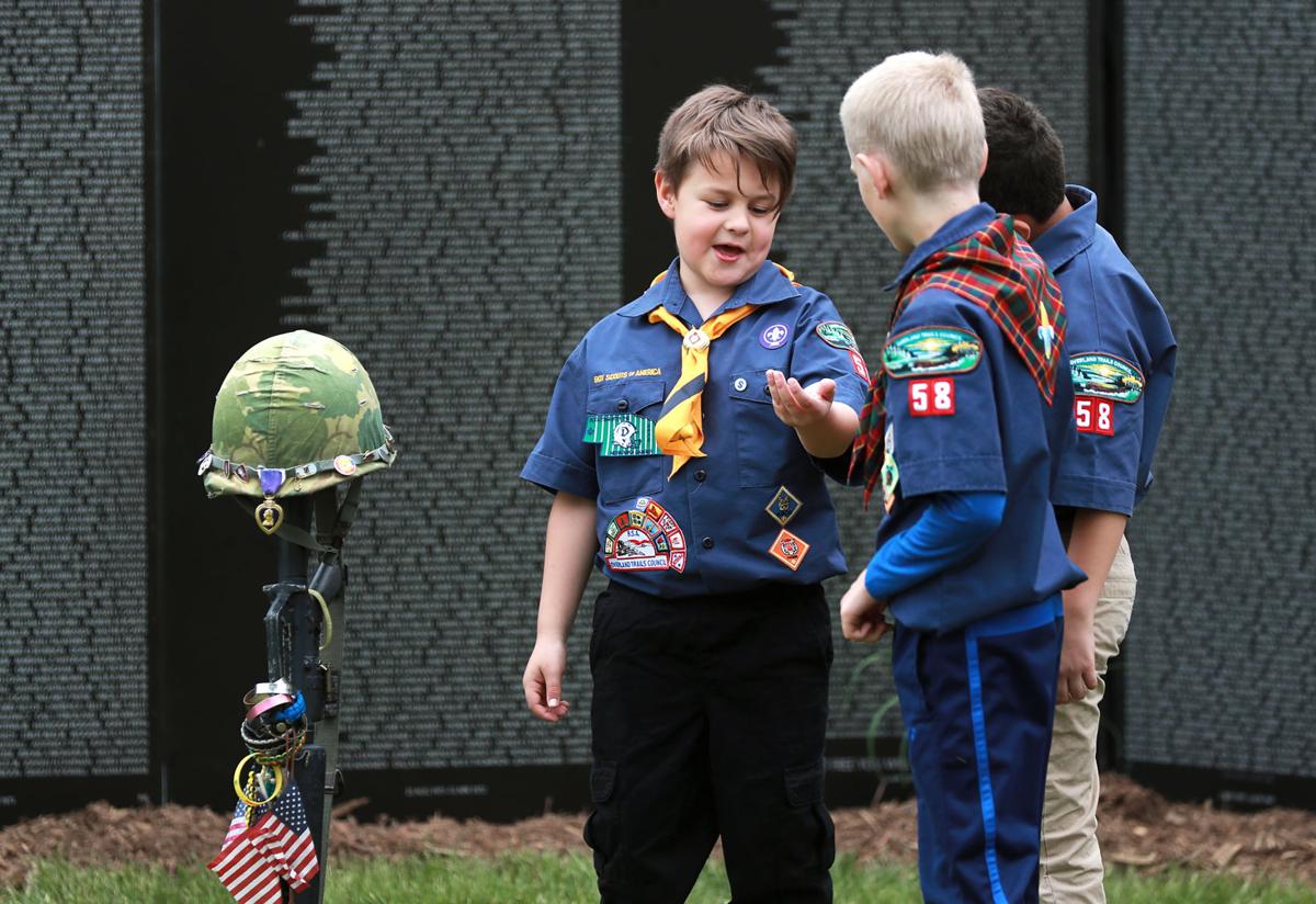 052519_MemFlags005_bjs.JPG