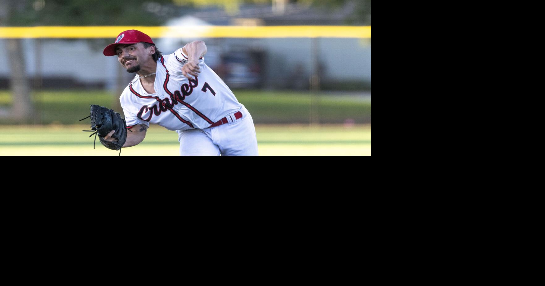 Nine-run fourth helps Cranes defeat Sodbusters