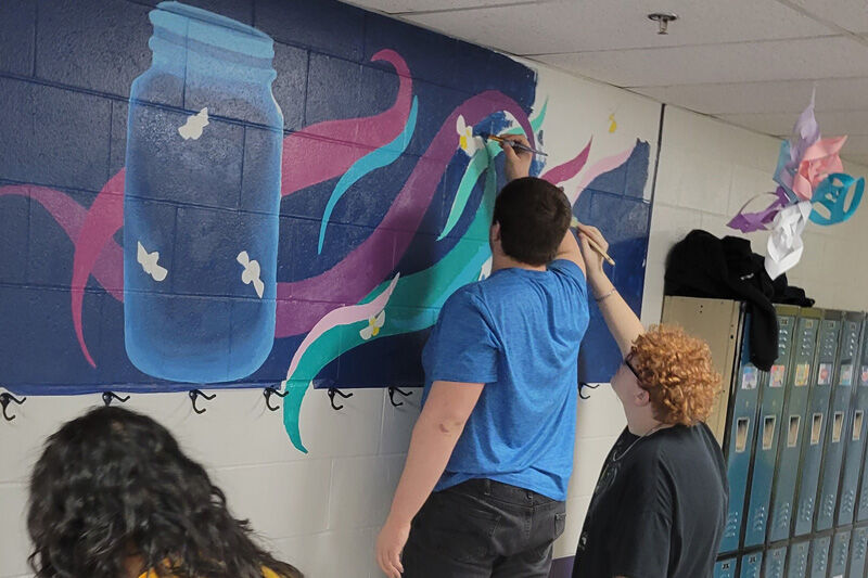 Wood River students discover inner leadership, brighten up the school