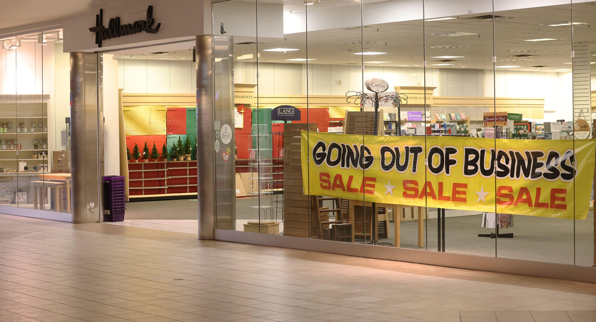 Three closures in Grand Island shopping mall