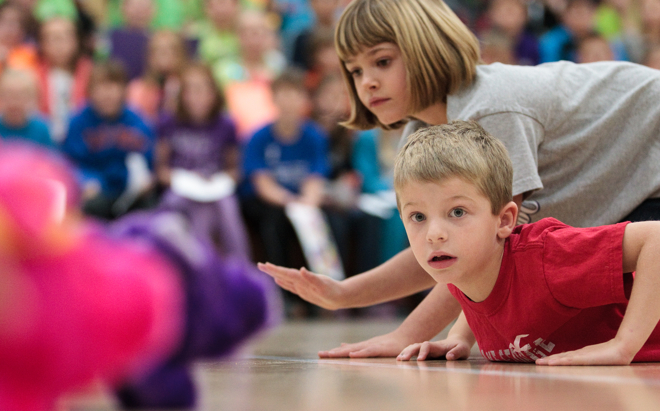 Pig races raise some excitement at Cedar Hollow School