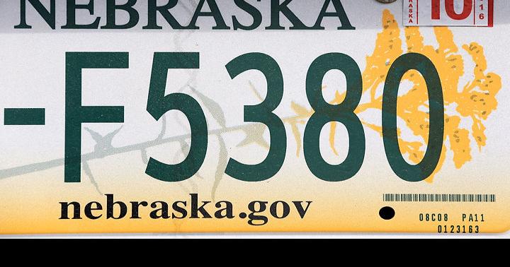 Police don't identify you from license plate bar codes