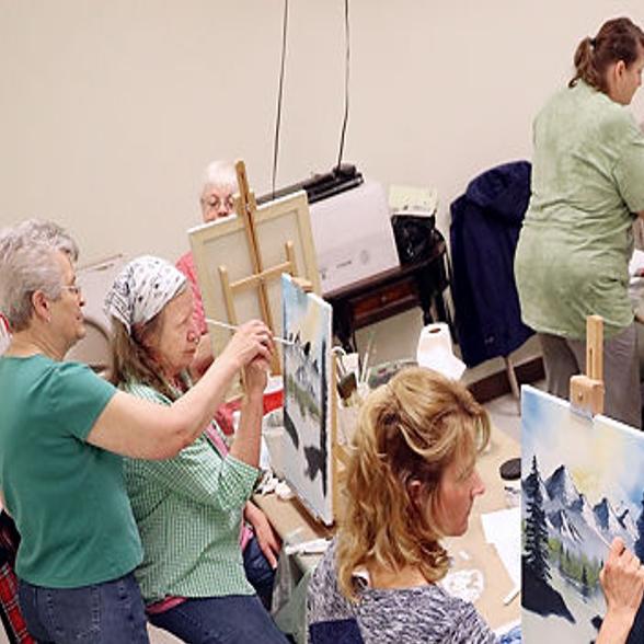 Cairo Woman Teaches Painting Class 9 Months A Year Local News