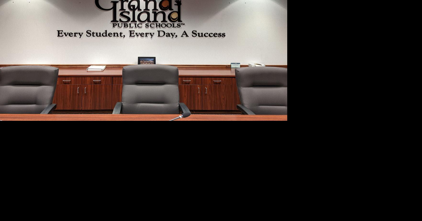 Grand Island school board discusses Open Meetings Act
