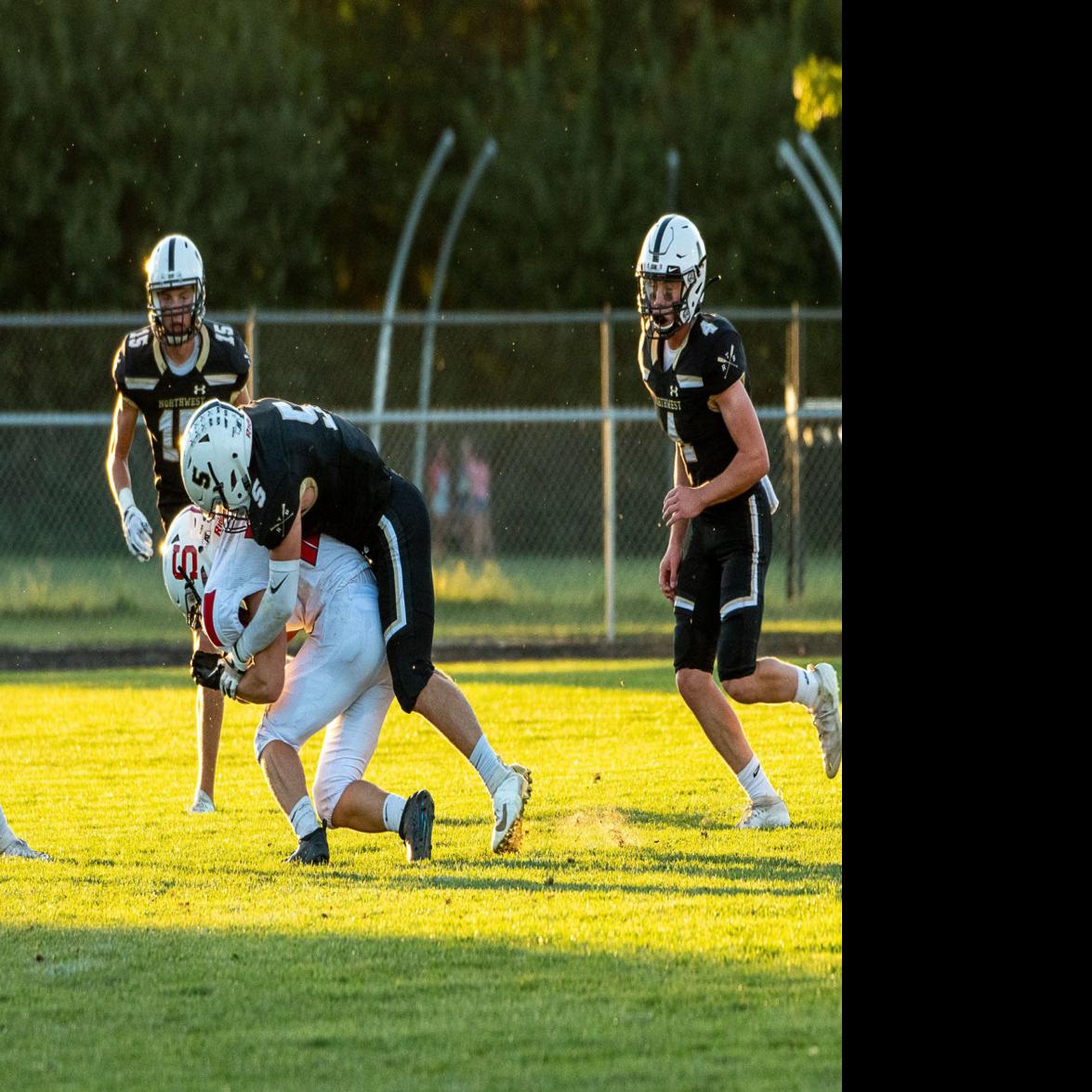 Second Ranked Bearcats Escape Northwest Preps Theindependent Com