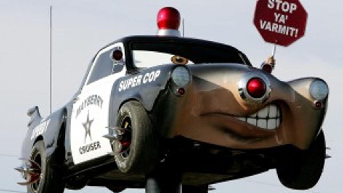 Super Cop Chasing The Peppermint Kidd Local News Theindependent Com