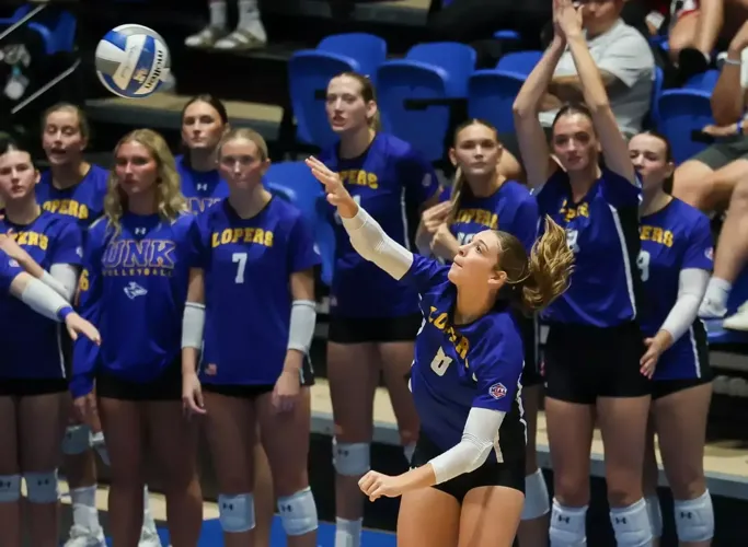 #7 Lopers Record 42nd Consecutive Win Over Hays; #13 Bods Up Sat. Night