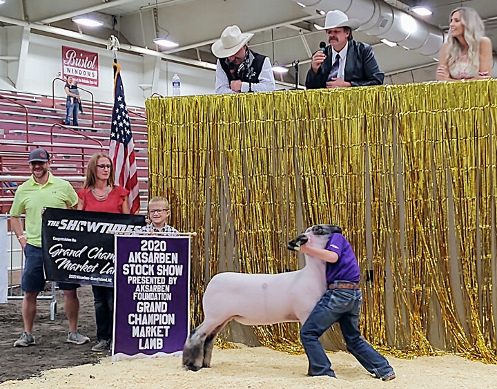 Aksarben Stock Show champions given 100,000 in scholarships, cash awards