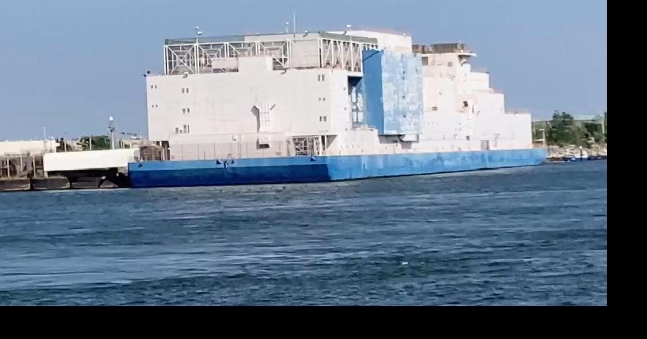 NYC temporary jail boat to close after decades