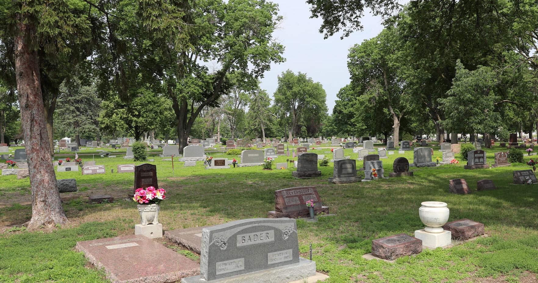 Monument Advisors customers offered help to get their headstones - Vimarsana News