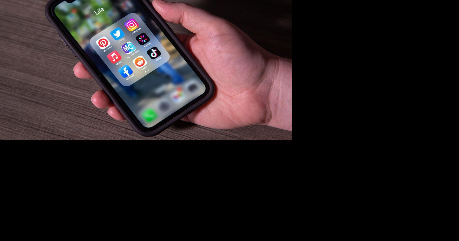 Nebraska kids would need parent’s permission to use social media under governor-backed bill