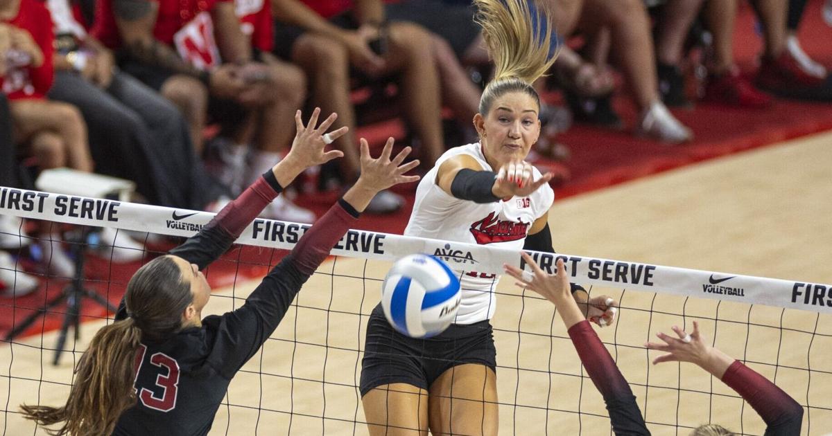 Nebraska volleyball dominates Stanford, flexes offensive firepower in 2-0 start