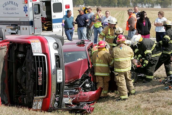 Three-vehicle Accident Near Chapman Shuts Down Highway 30 | Local News ...