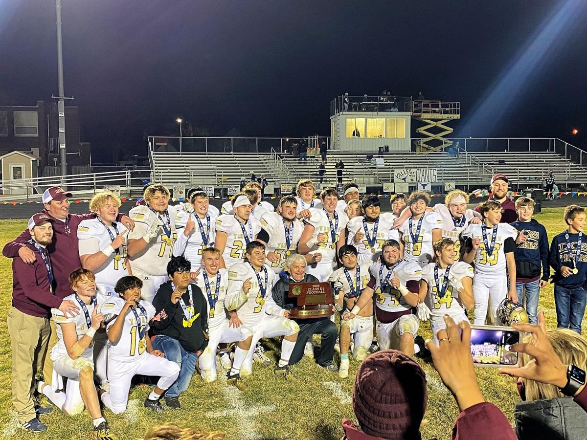 Dundy County/Stratton completes The Journey, Wins D-1 Football Crown.