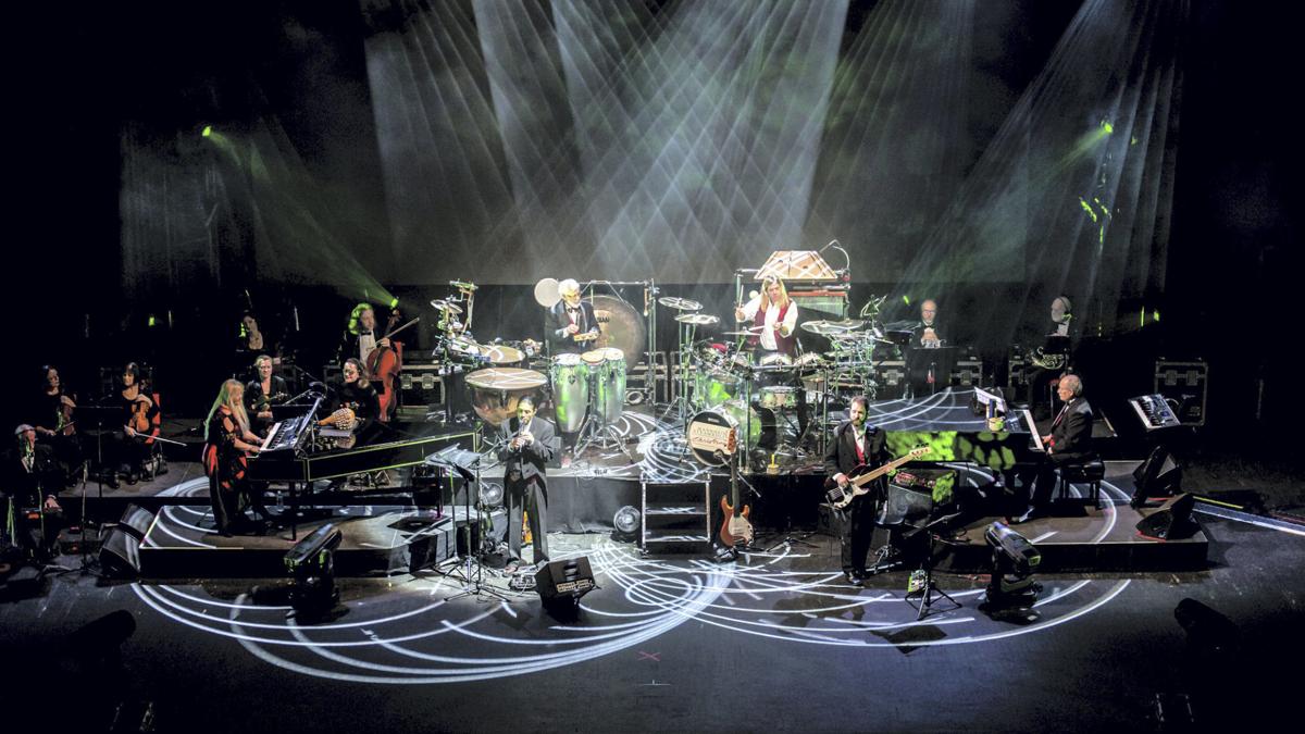 Mannheim Steamroller Christmas Celebrates Its 35th Anniversary Entertainment Theindependent Com