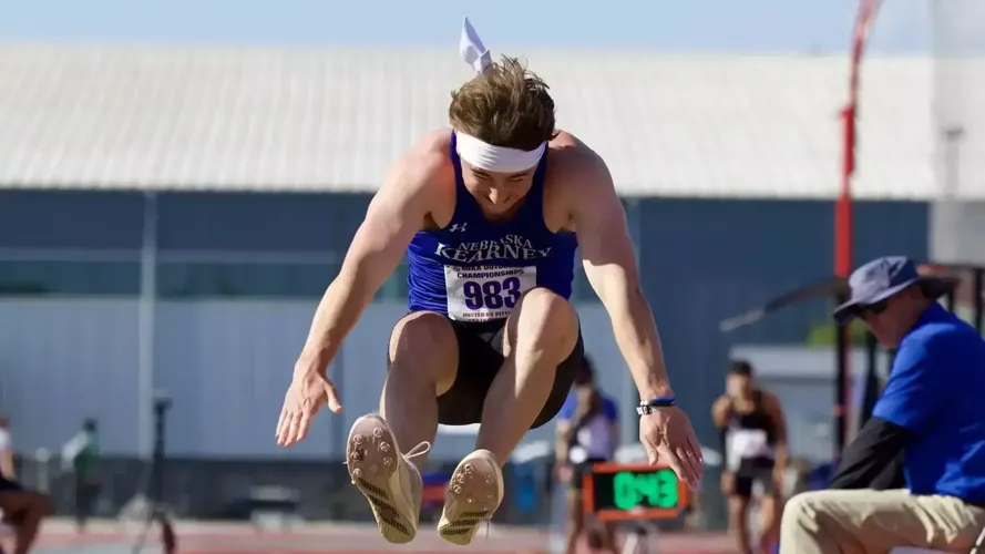 Novacek Pick Up Another Gold Medal as MIAA Outdoor Championships Begin