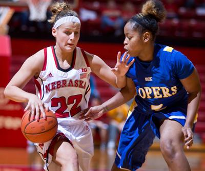 Hooper Hits For 32 In Nebraska S Exhibition Win Over Unk Sports