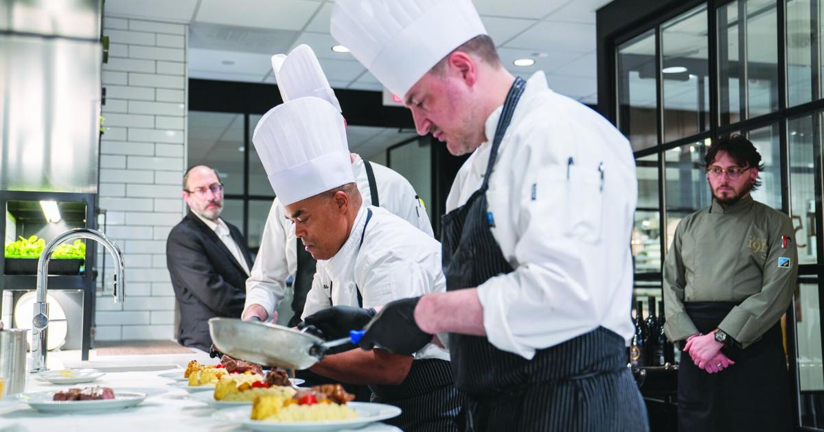 Cover | Detroit Athletic Club Introduces Kosher Kitchen Under Orthodox Supervision