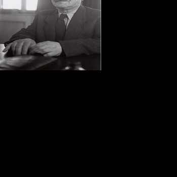 Joseph Sprinzak Is Born | Mike Smith's Column | thejewishnews.com
