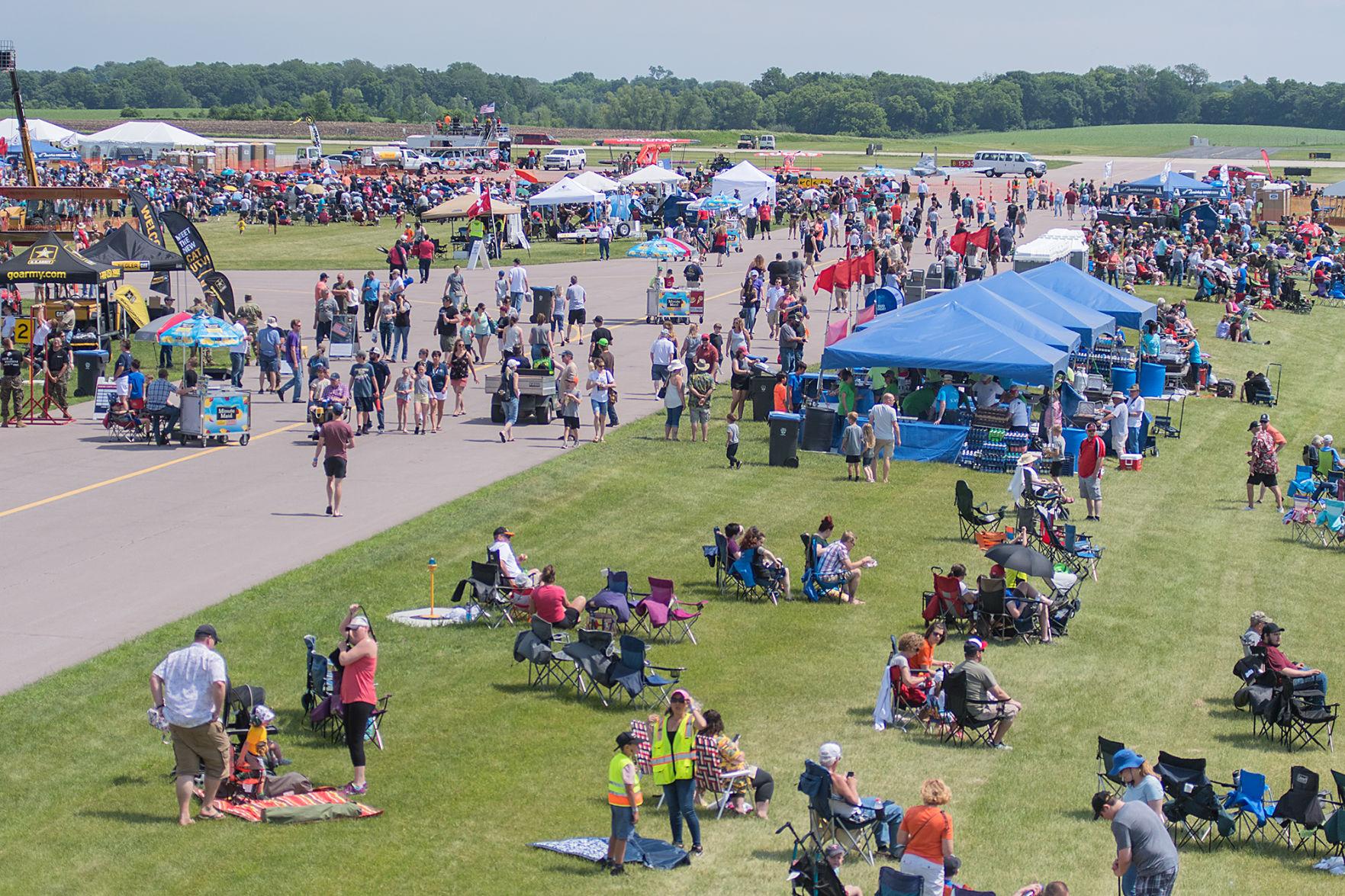 Aircraft tips over before Mankato air show Mankato News