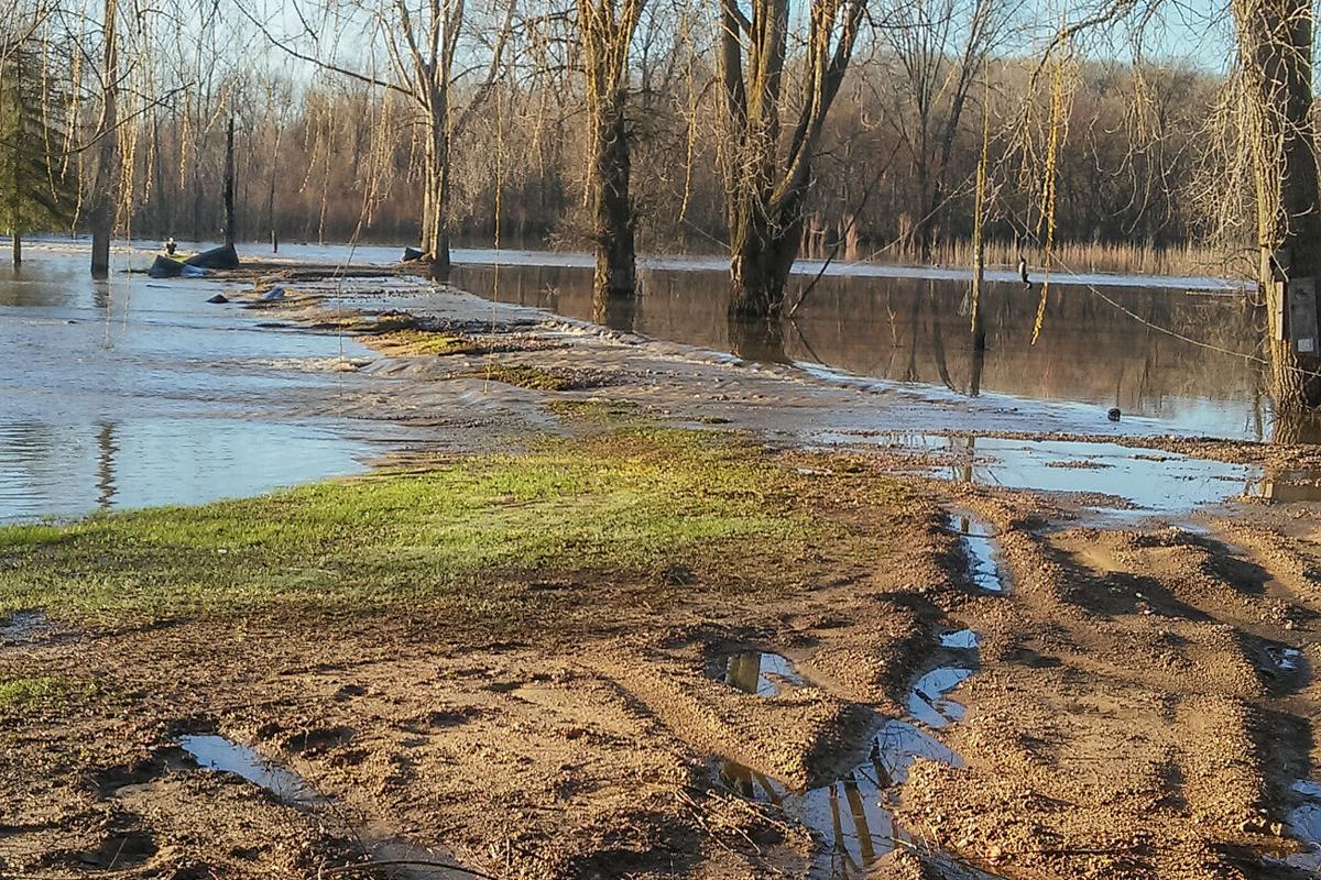 Flooding upends prom plans for Henderson family Mankato News