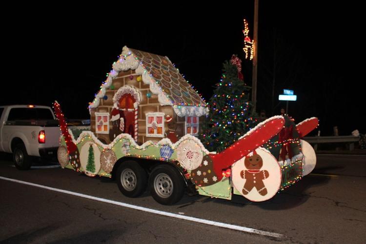 Honaker kicks off holiday season with annual parade News
