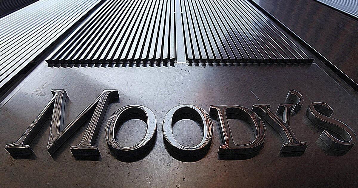 Rating agencies Moody's and Fitch in the midst of country analysis