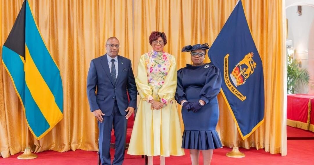 Nicole Martin sworn in as senator