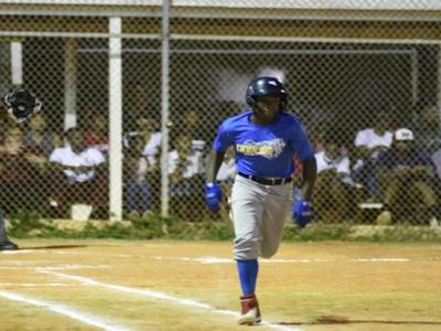 softball baiss