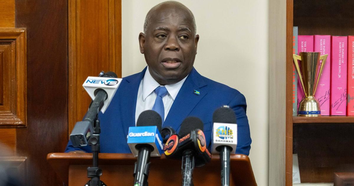 PM noncommittal on early election prediction