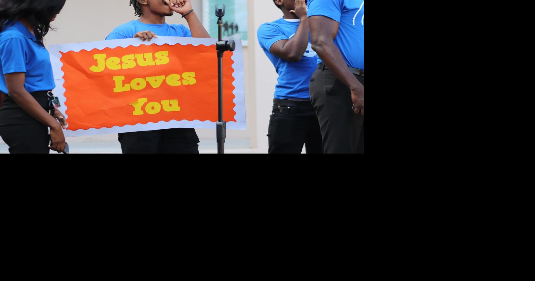 South Bahamas Conference of Seventh-Day Adventists youth put communion into action for Global Youth Day