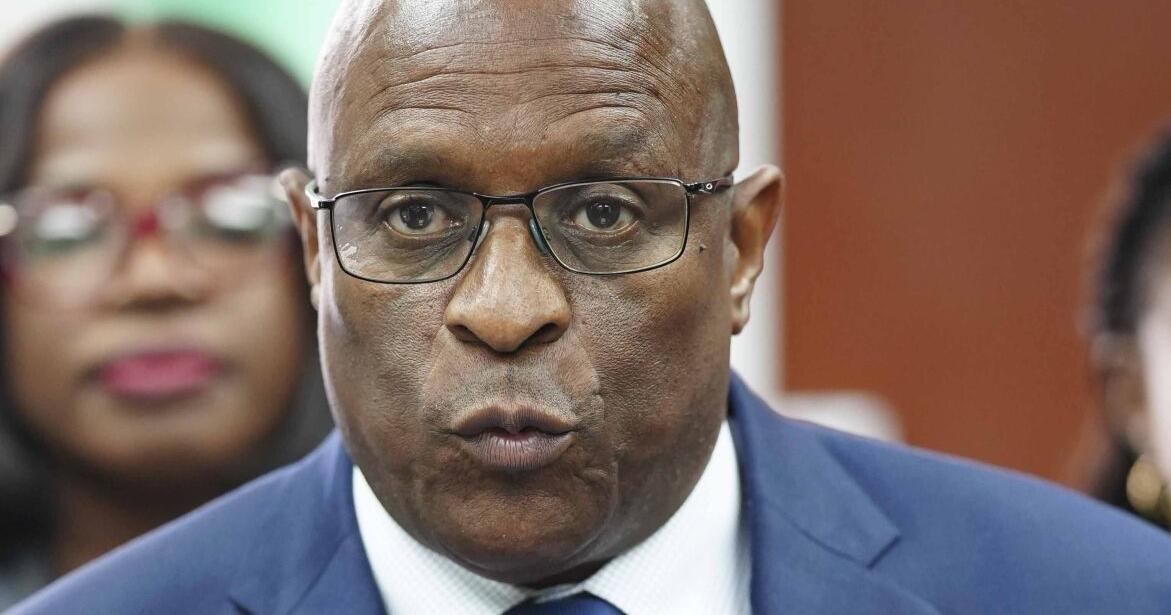 FNM criticizes govt response to NIF allegations