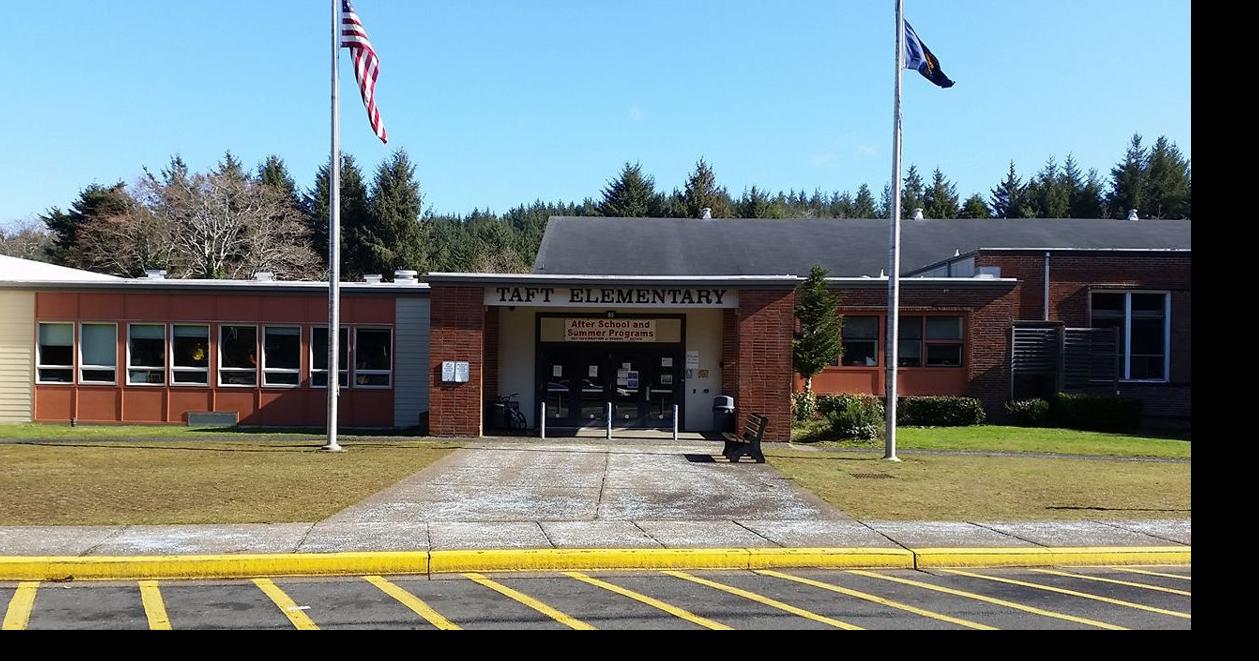 PHOTOS / EVACUATION Students, staff exit Taft Elementary School News