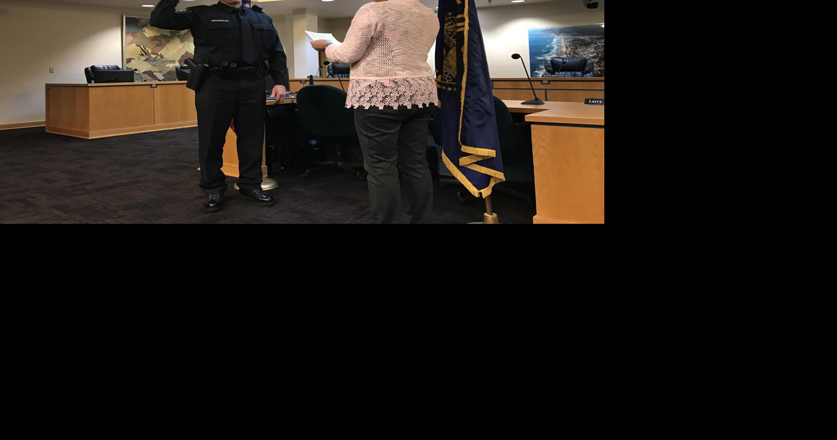 TAKING THE OATH: Two new police officers sworn in | News | thenewsguard.com