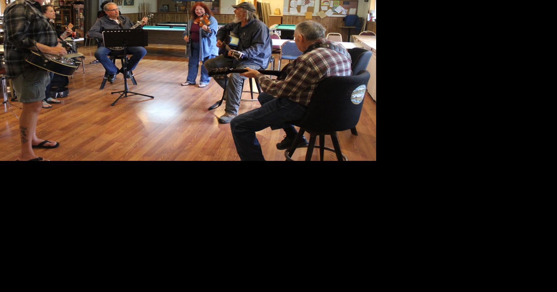 WATCH / BLUEGRASS When life gives you banjos News